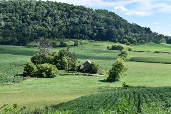 Barn in the Montana Ridge valley